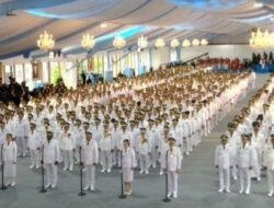 Bela Kepentingan Rakyat; Pesan Presiden Prabowo Saat Melantik 961 Kepala Daerah di Istana Negara